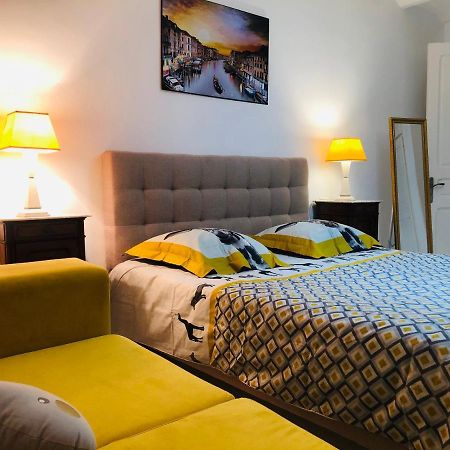 Cosy Appart En Plein Coeur De Ла-Марса Экстерьер фото
